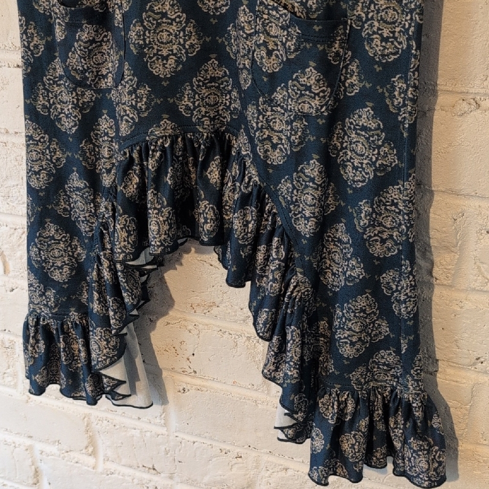Persnickety Patterned Top With Ruffle - Picture 7 of 9